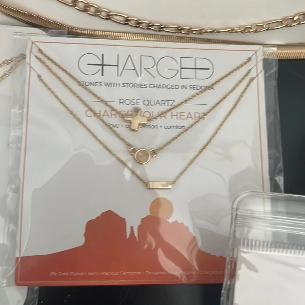 Jewelry bundle - Picture 3 of 7